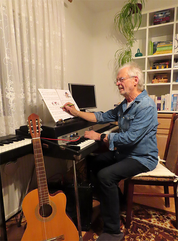 Micha schreibt am Fender